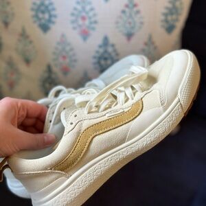 NWT never worn Vanz Ultracush